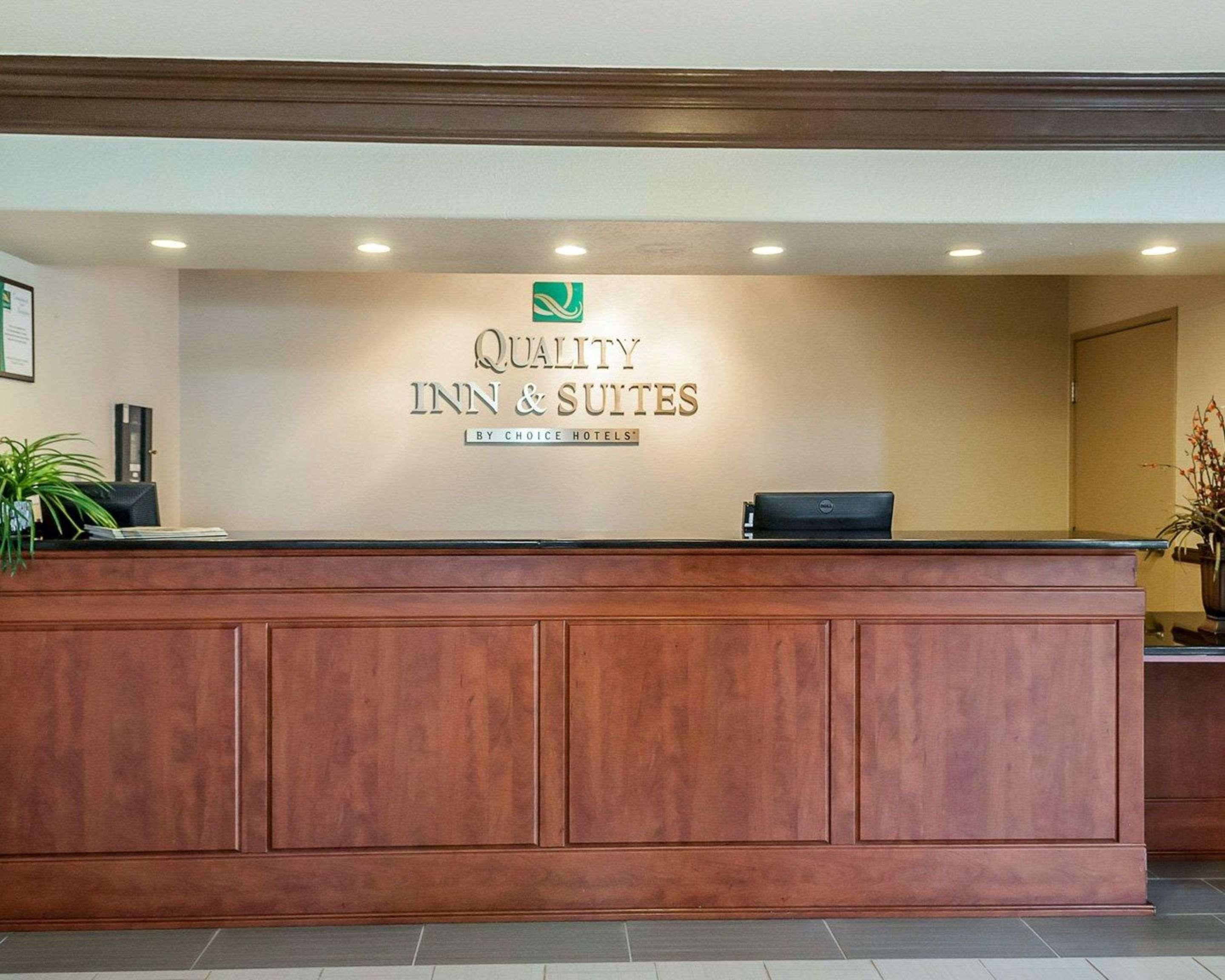 Quality Inn & Suites Albuquerque West Exterior foto